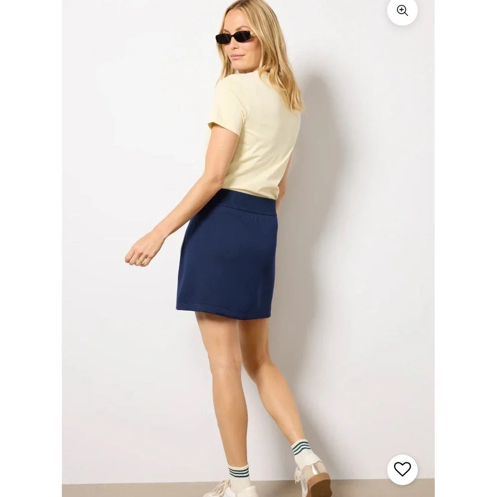 SPANX AirEssentials Pique Skort Timeless Navy size Medium NWT‎
